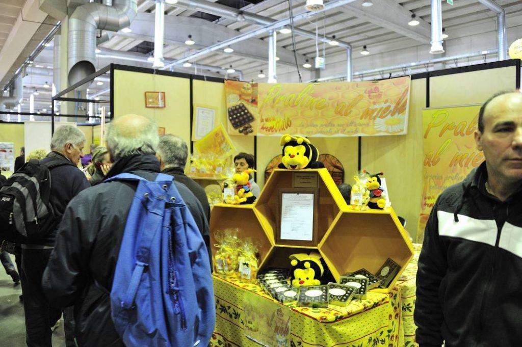 국제 양봉 산업 전시회 2025 (APIMELL)